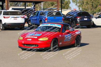 media/Oct-29-2022-CalClub SCCA (Sat) [[e05833b2e9]]/Around the Pits/